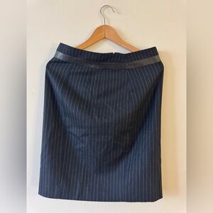 Club Manaco Pencil Skirt